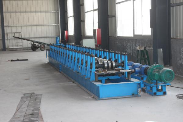 鋼板倉（cāng）生產線